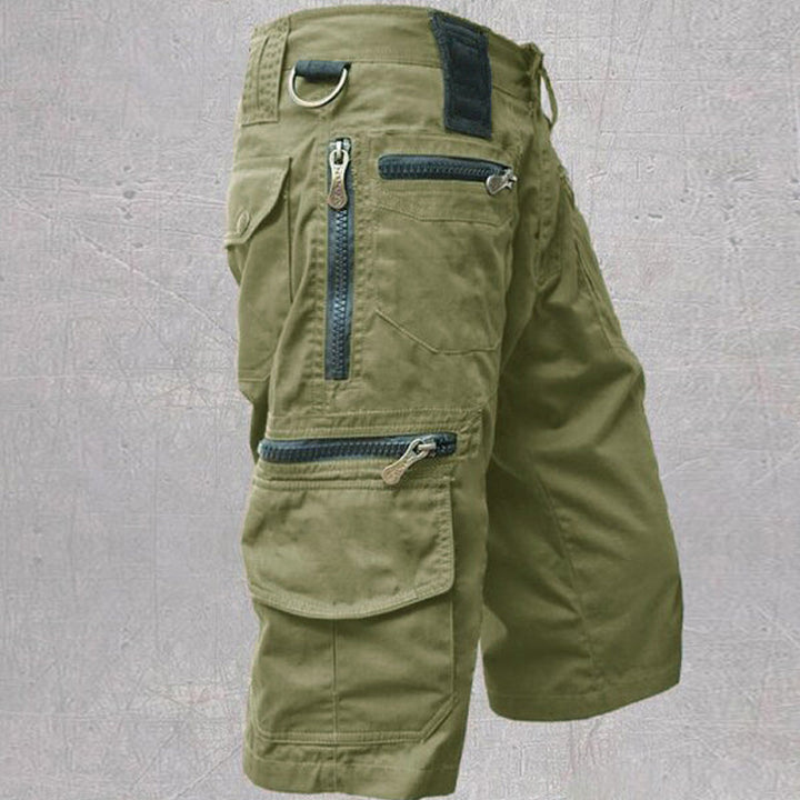 Practical cargo shorts for men