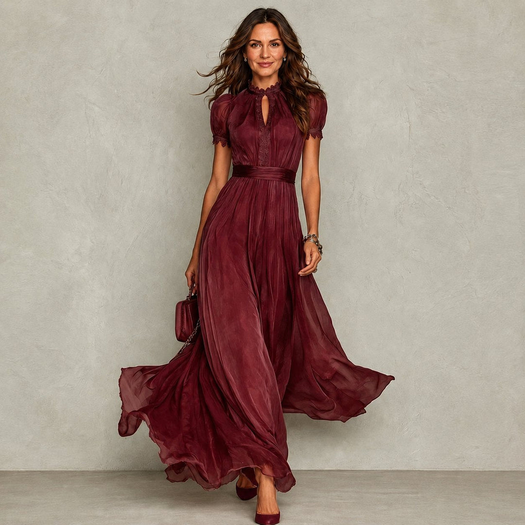 Pleated dress with ruffle collar for women