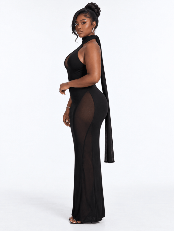 Figure-hugging maxi dress with an hourglass design for women
