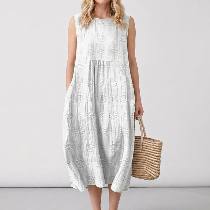 Elegant women’s dress with pockets