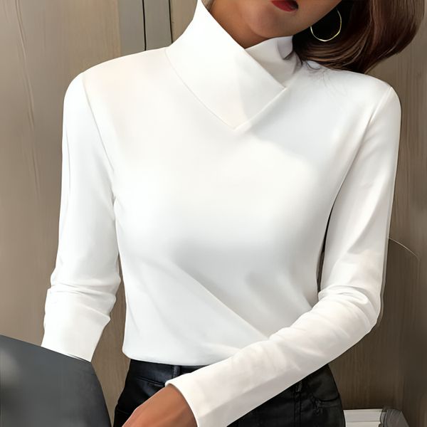 Chic turtleneck T-shirt for women