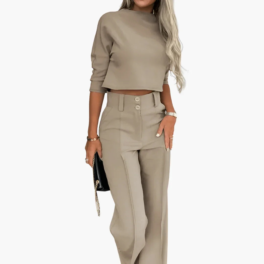 Afslappet todelt sæt med crop top til kvinder