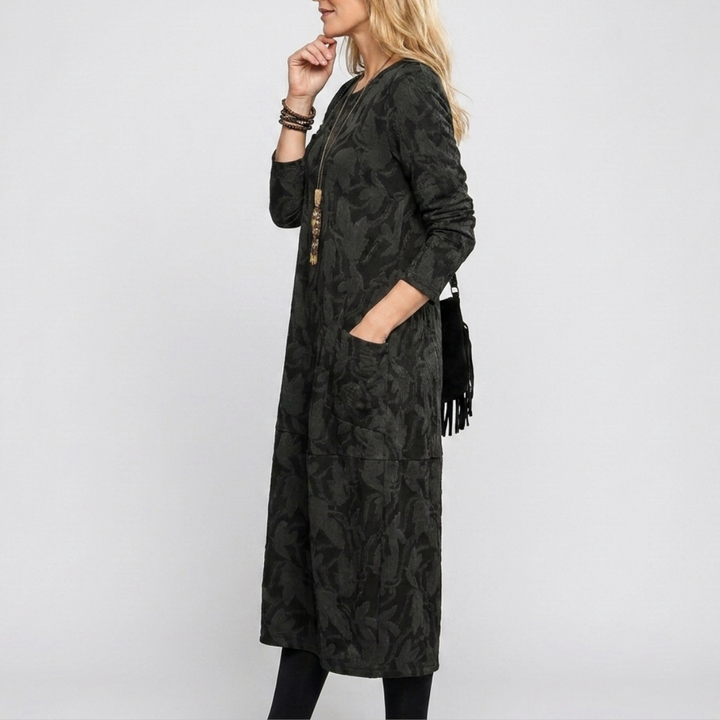 Long-sleeved dress for women