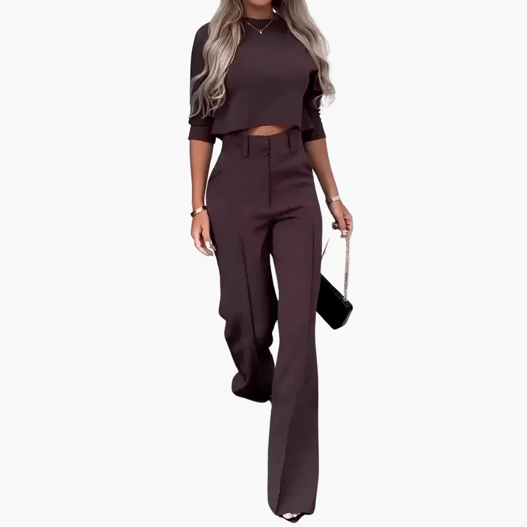 Afslappet todelt sæt med crop top til kvinder