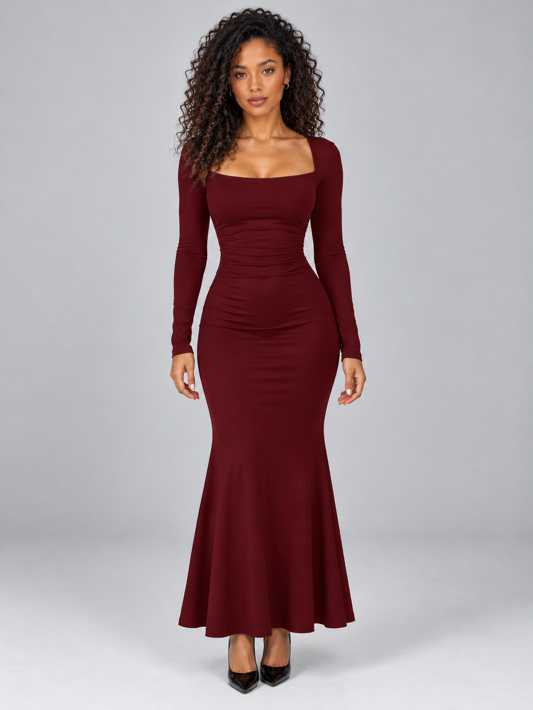 Maxi dress with square neckline and ruching details for women