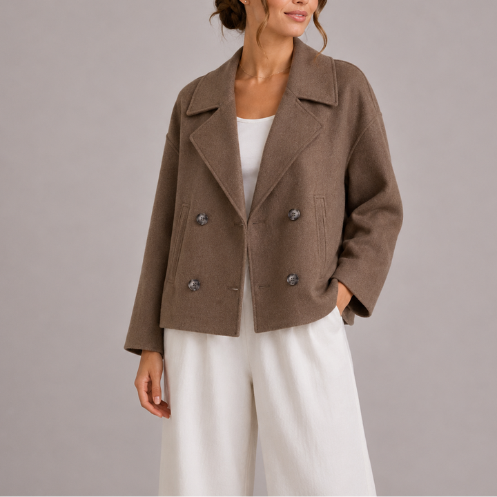 Figure-hugging minimalist jacket for women