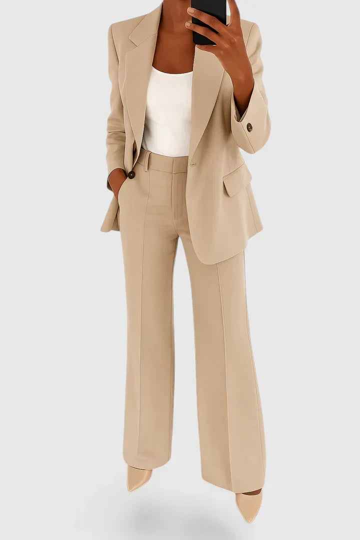 Elegant two-piece suit for women
