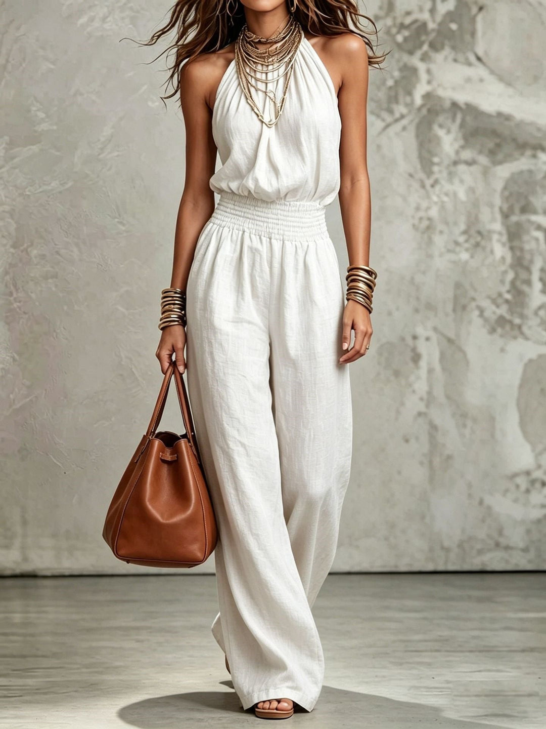Elegant halterneck jumpsuit with wide legs for women