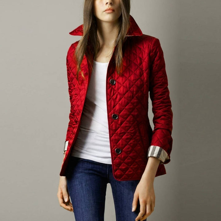 Lightweight quilted jacket for women