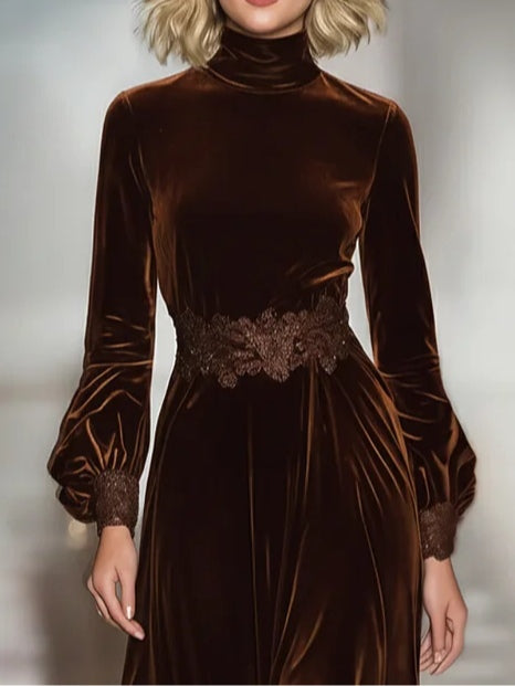 Maxi dress with lace and patchwork details for women