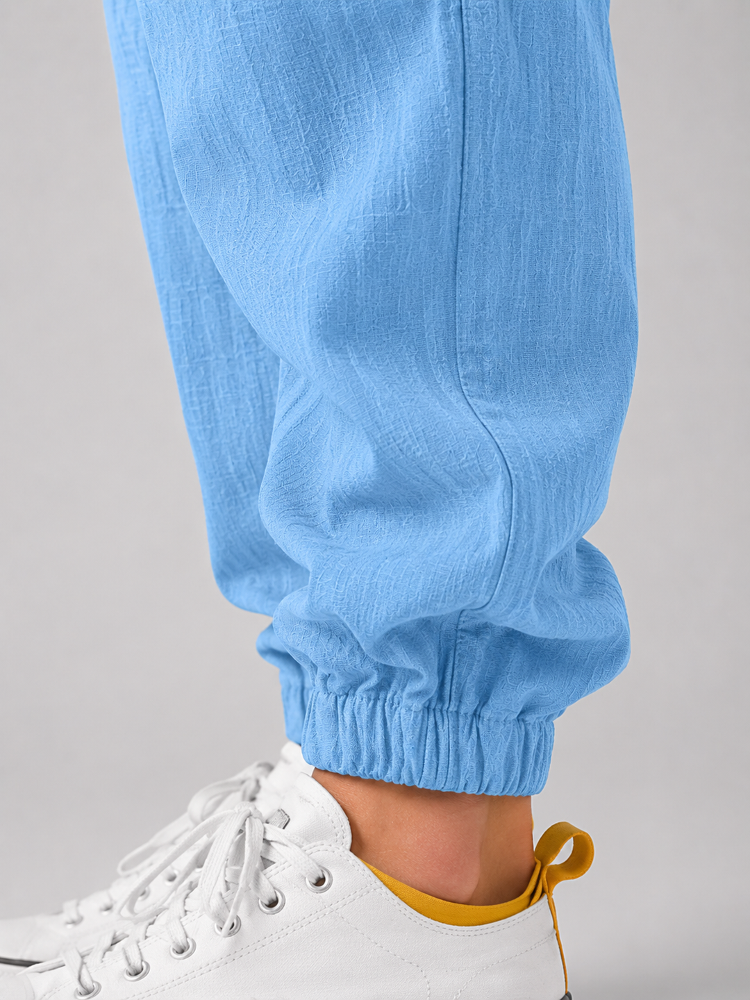 Casual trousers for men