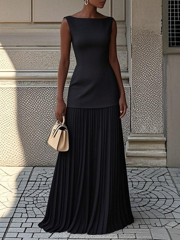 Pleated maxi dress for women