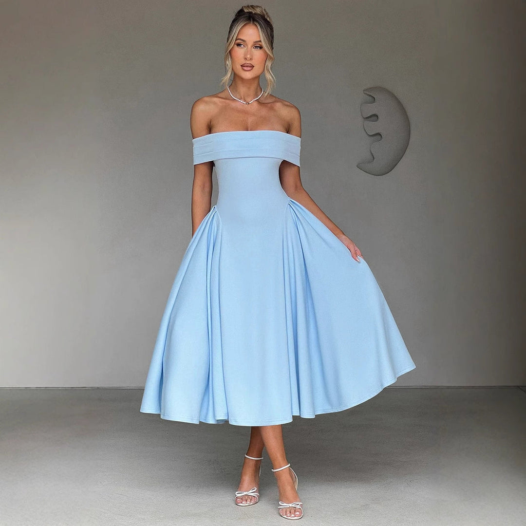 Off-shoulder midikjole med vidt skørt til damer
