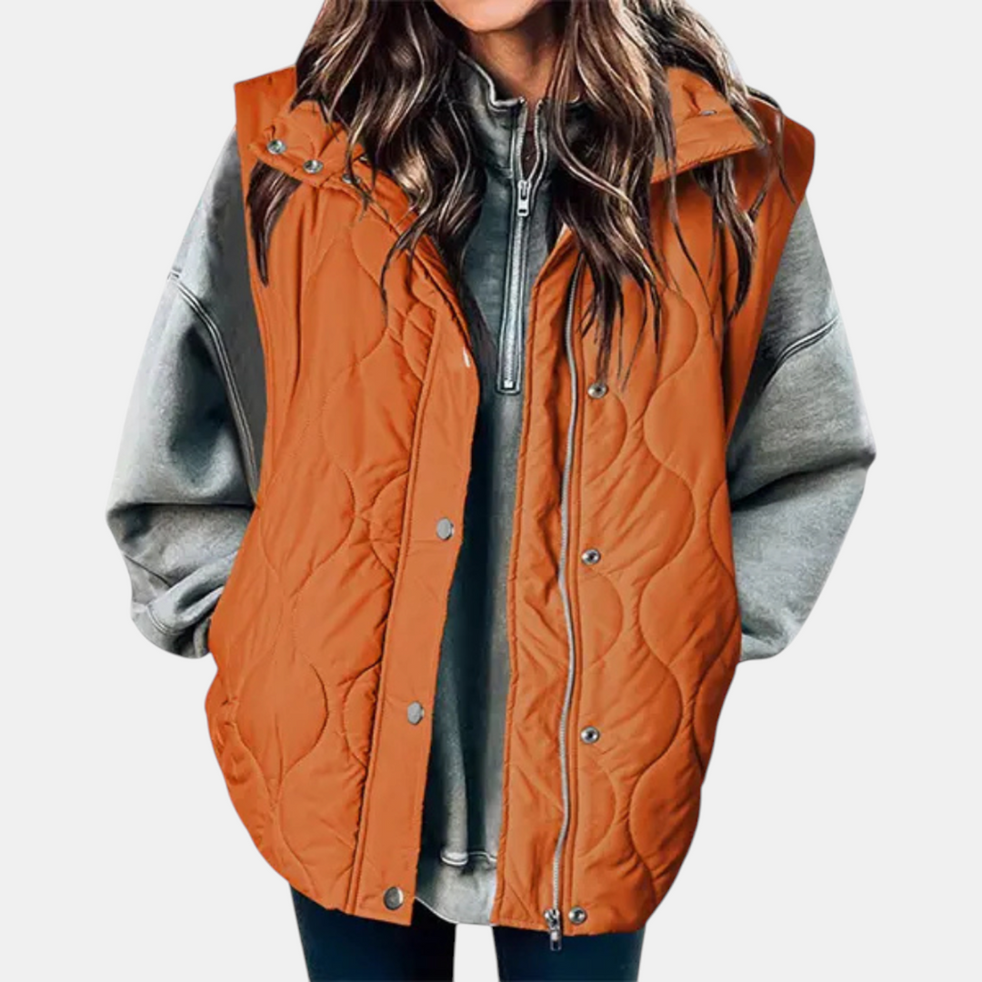 Sleeveless jacket with button closure and pockets for women