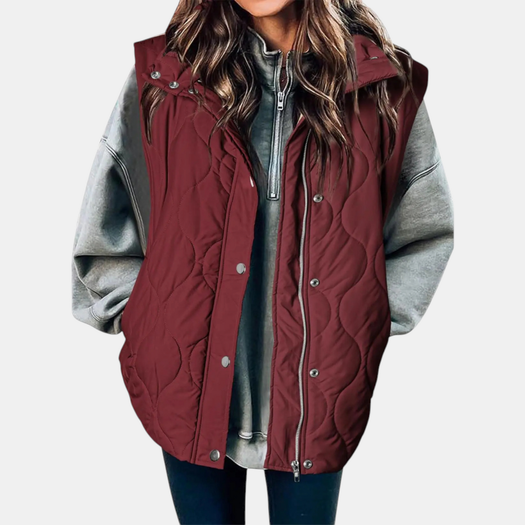 Sleeveless jacket with button closure and pockets for women
