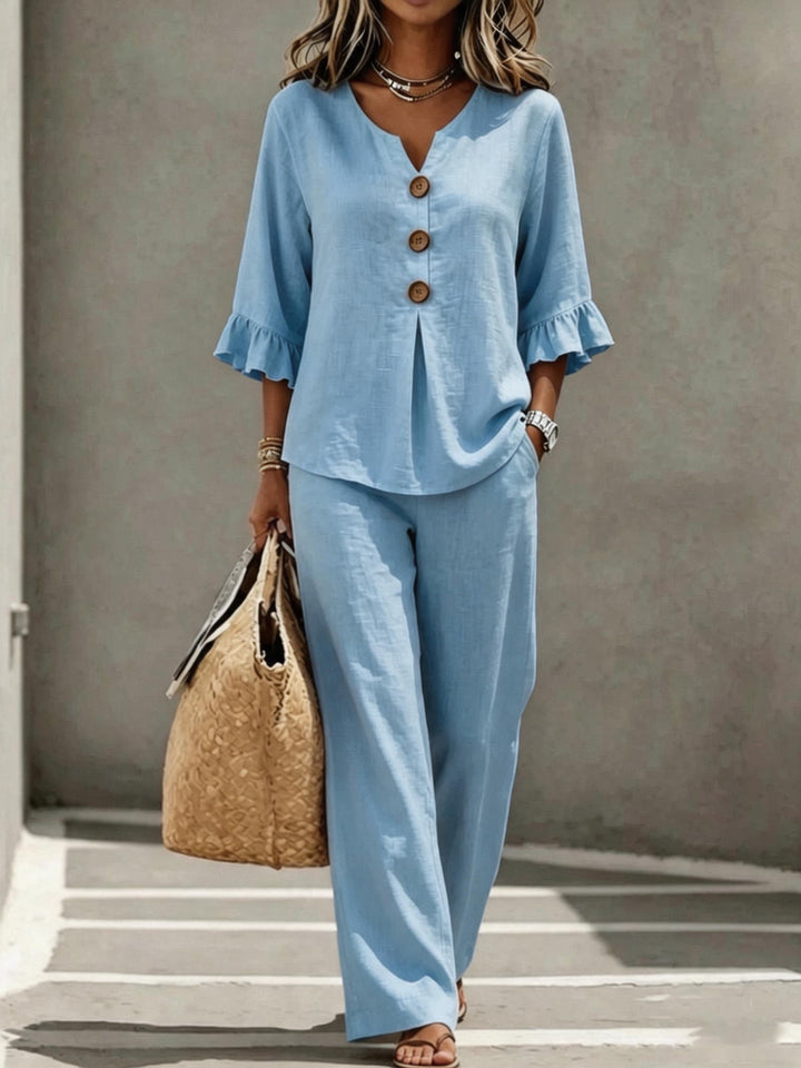 Relaxed linen set with women's top and trousers