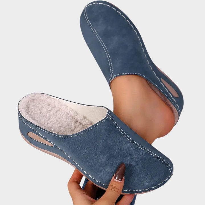 Lined shoes for women