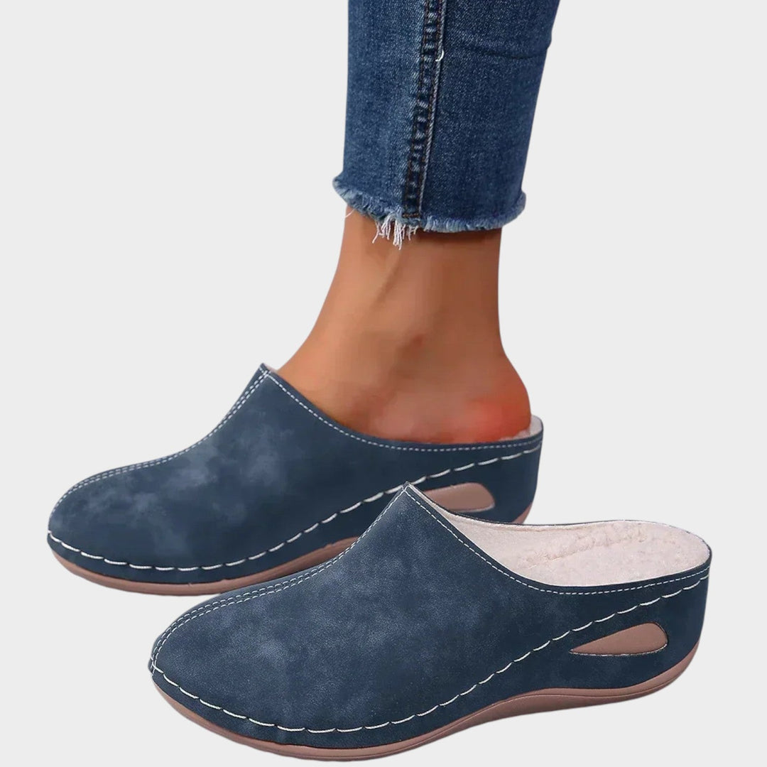 Lined shoes for women