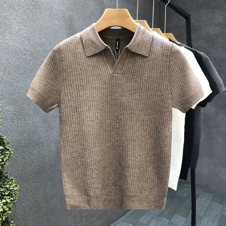 Knitted sweater with polo collar