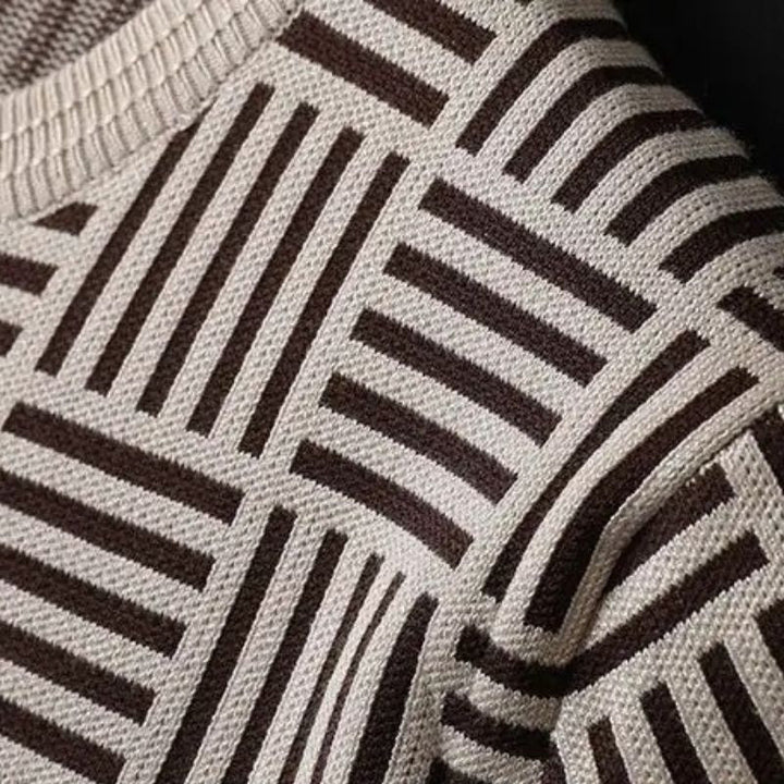 Women's Knitted Geometric Pattern T-Shirt with Crew Neck