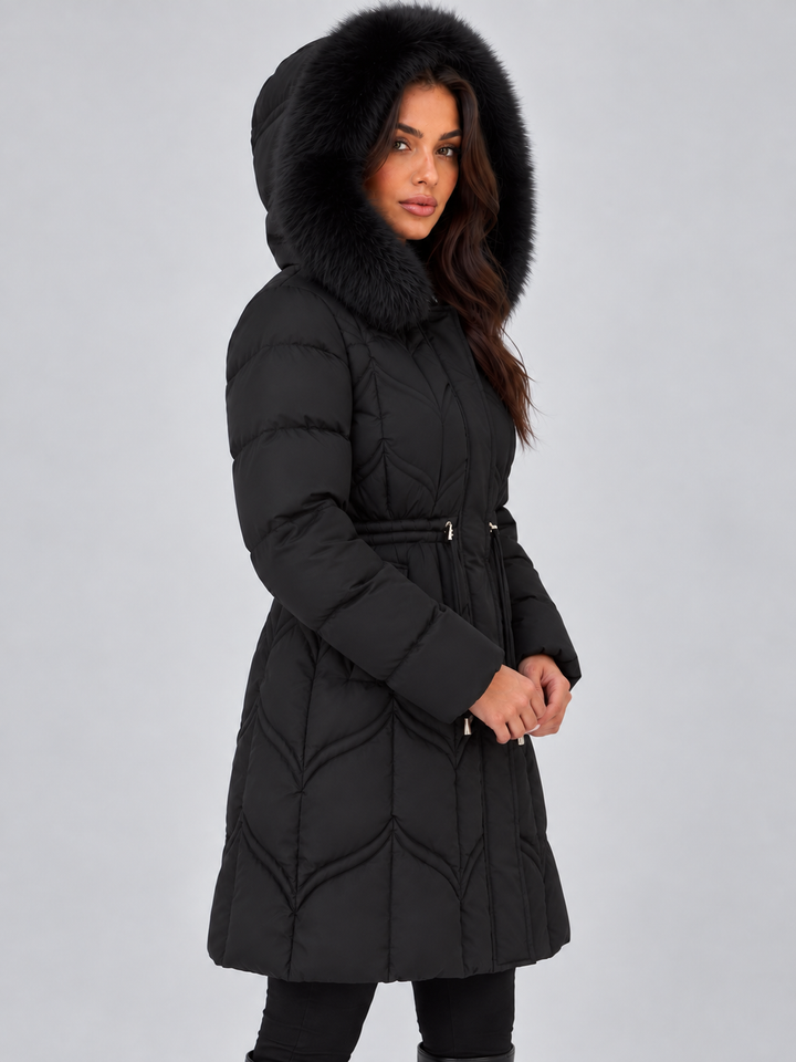Women's jacket with a hood and fur details