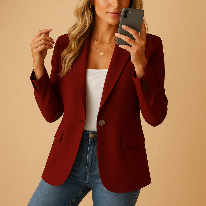 Fitted blazer for women