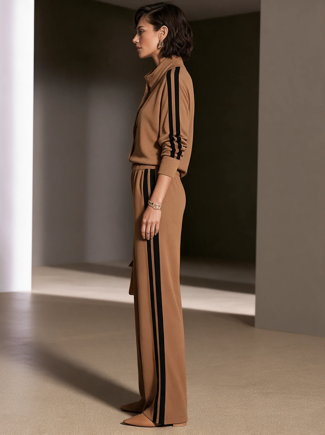 Top with Simple Buttons and Wide-Leg Pants for Women