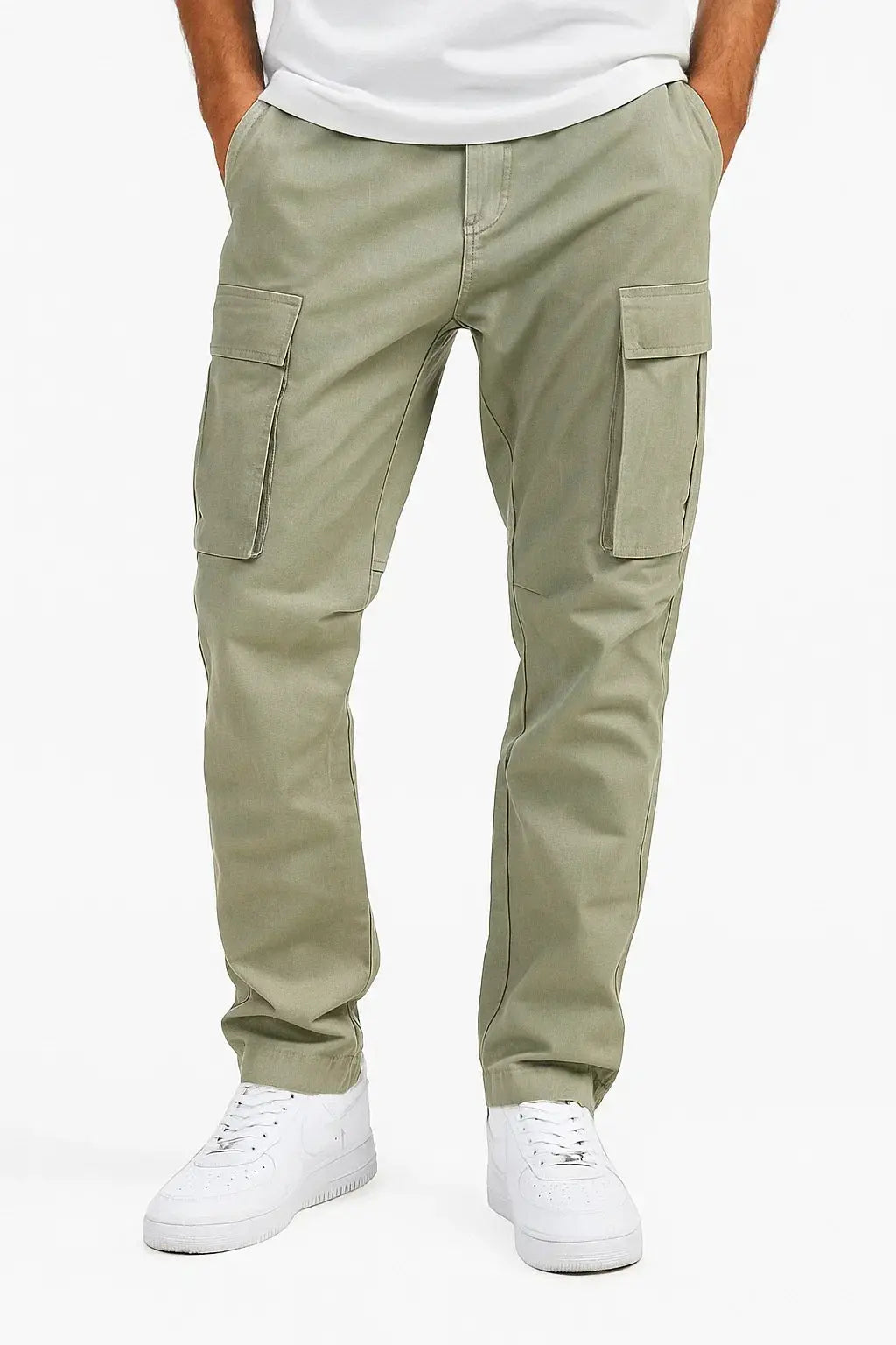 Men’s cargo trousers with side pockets
