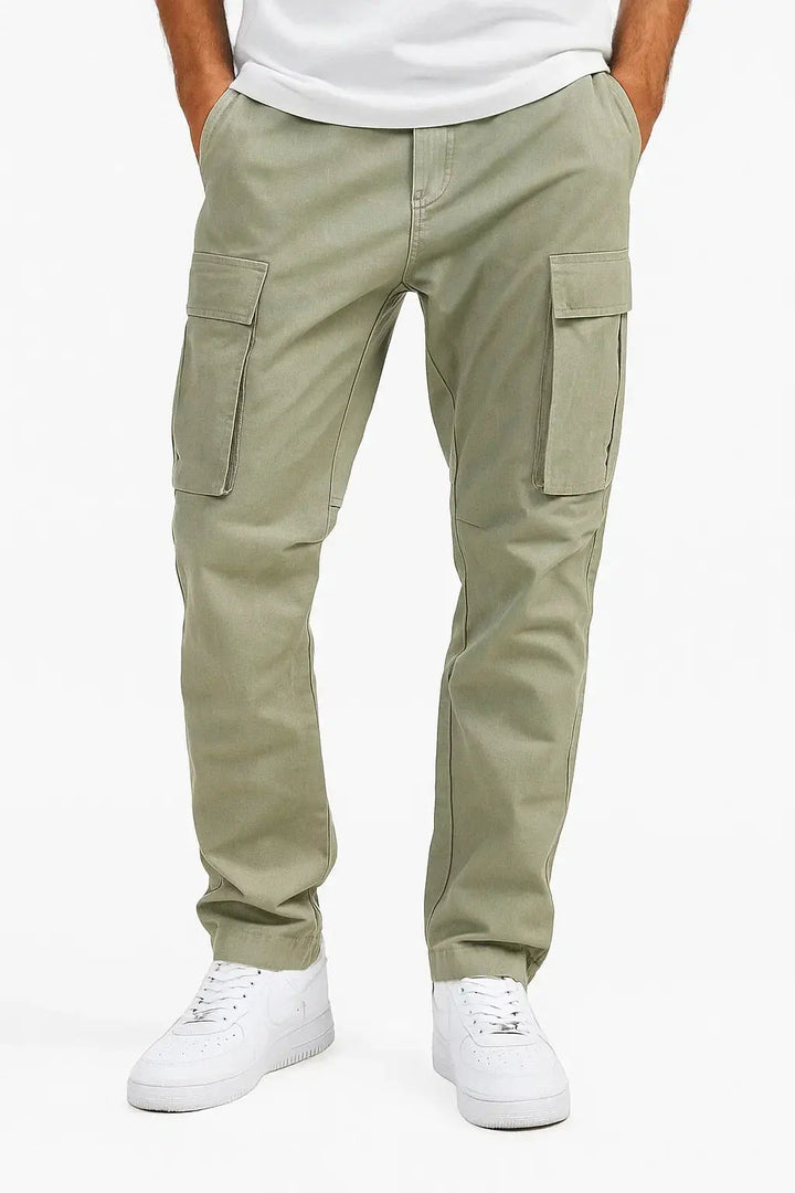 Men’s cargo trousers with side pockets