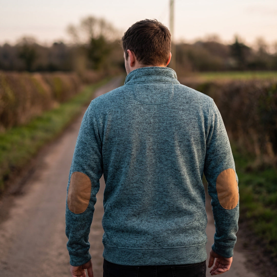Knitted sweatshirt with button collar for men