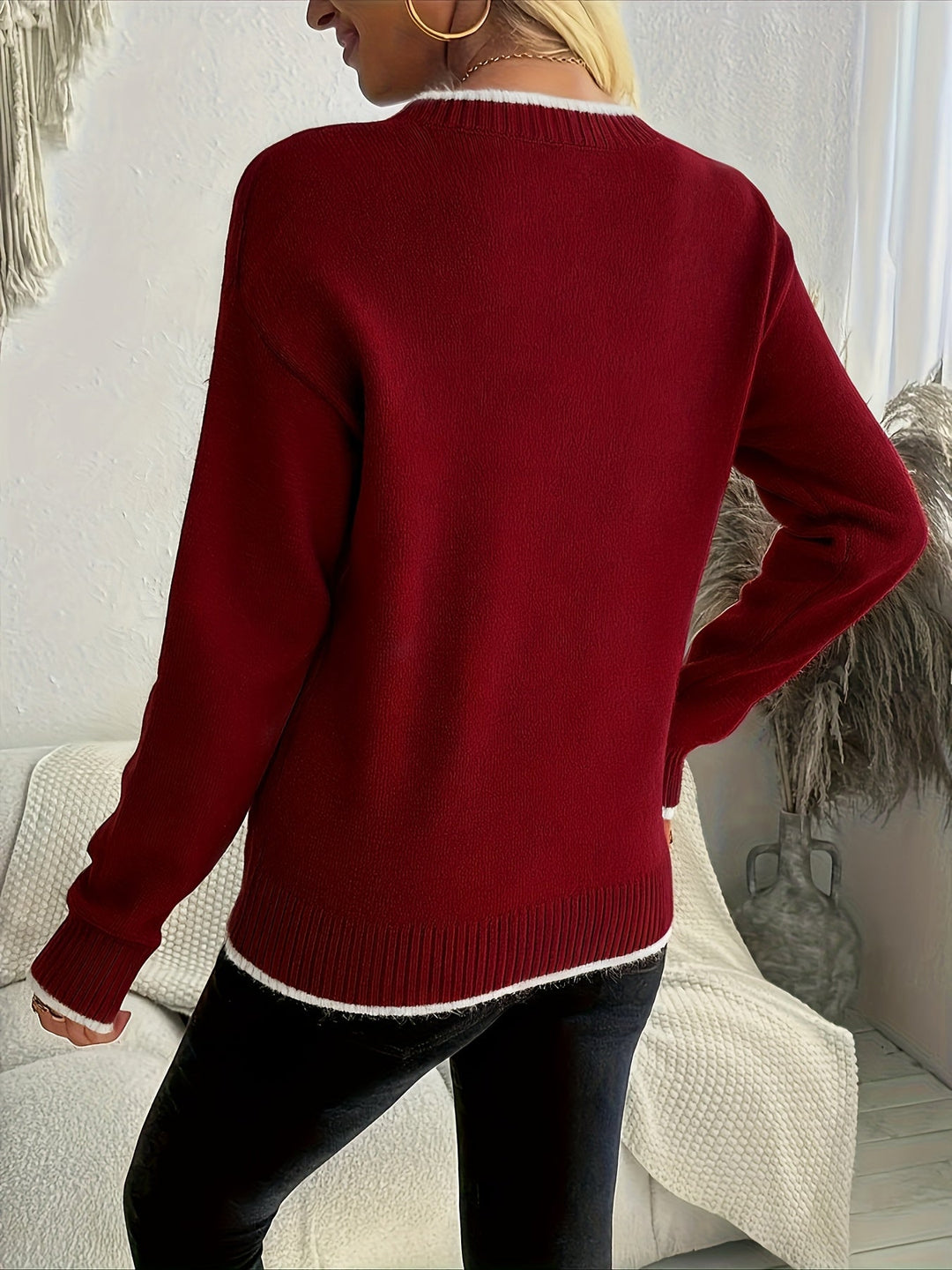 Dame julesweater med snefnugmønster og rund hals