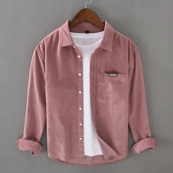 Men's shirt with chest pocket