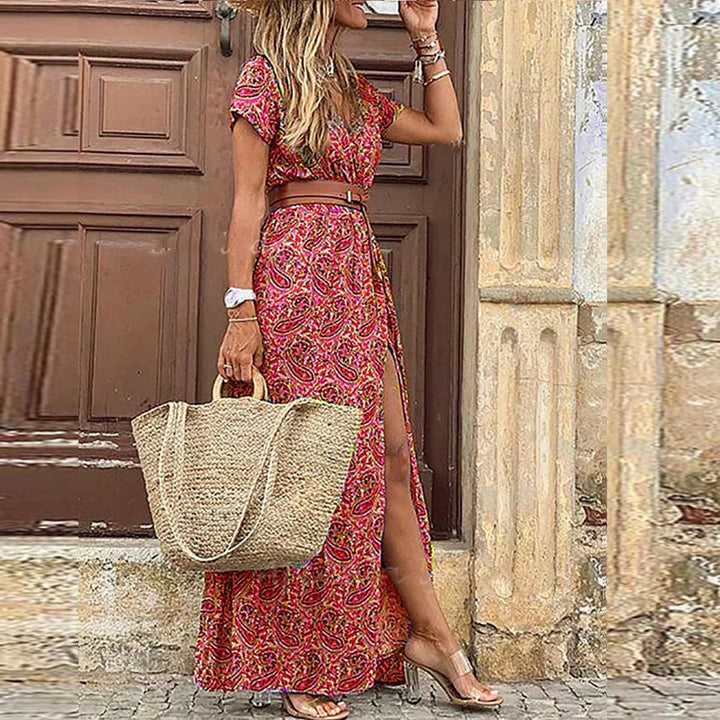 Maxi dress with short sleeves and a ruched waist for women