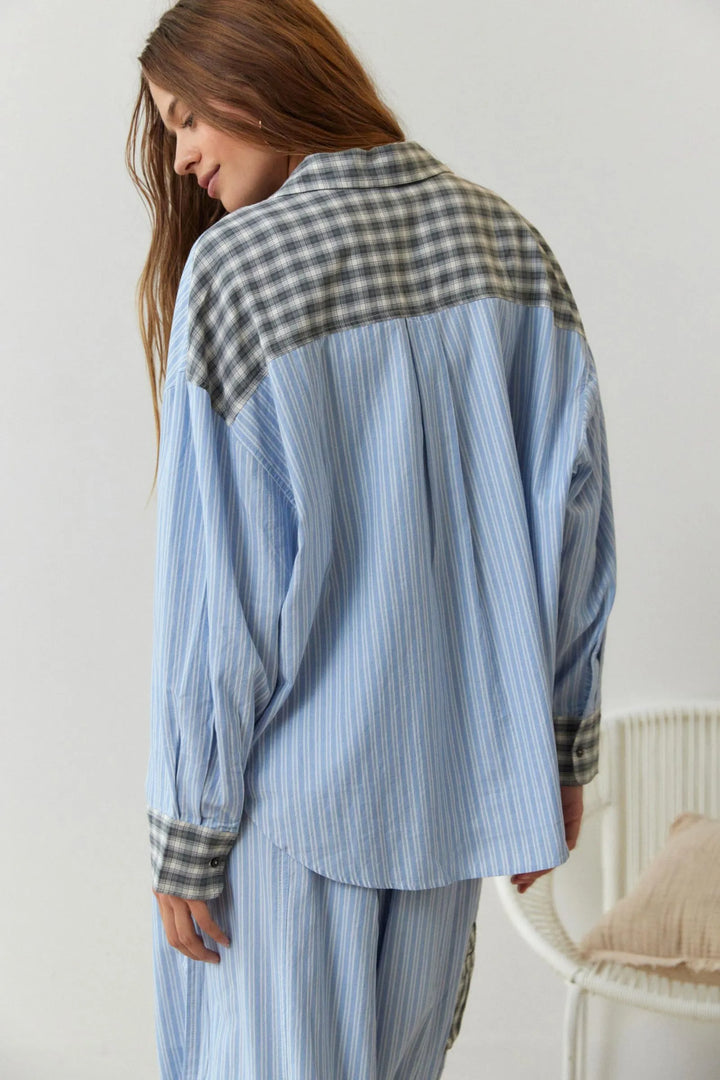 Women's Pajama Set with Button Closure and Long Sleeves