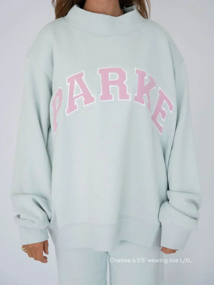 Oversized dame-sweatshirt med chenille-bogstaver