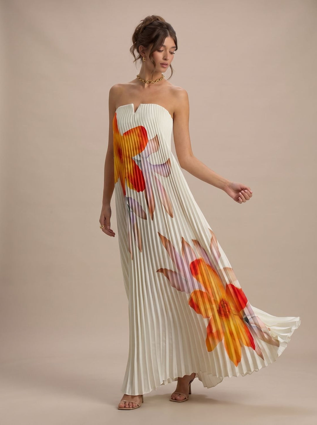 Strapless Pleated Maxi Dress with Sweetheart Neckline for Women