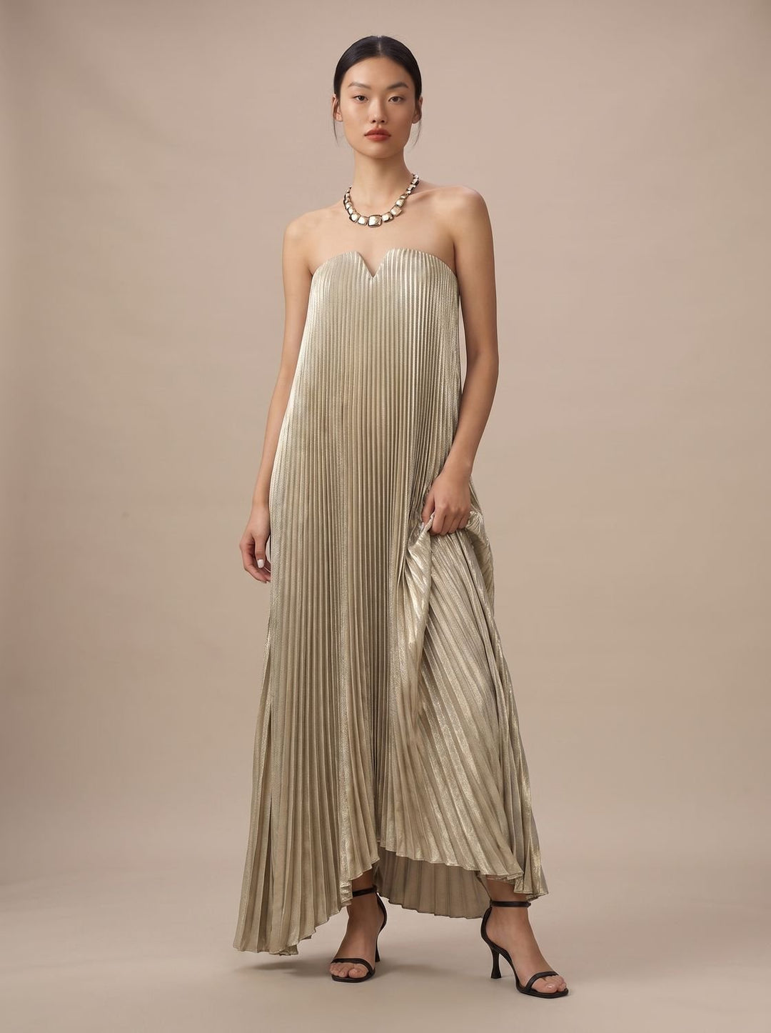 Strapless Pleated Maxi Dress with Sweetheart Neckline for Women